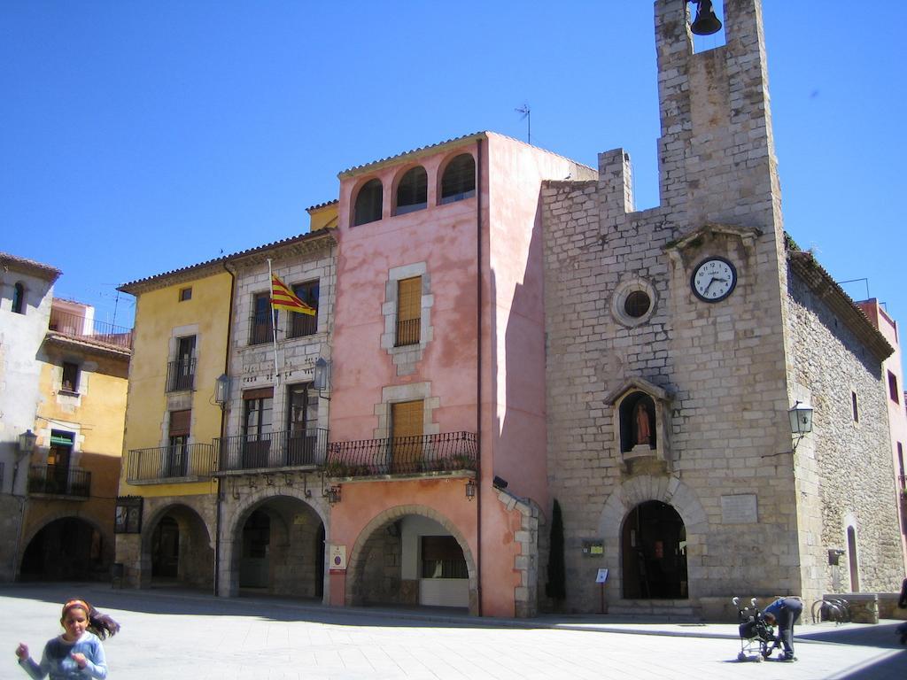 Hotel Fonda Mitja Torroella de Montgrí Exterior foto